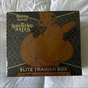 Pokémon Shining Fates Elite Trainer Box